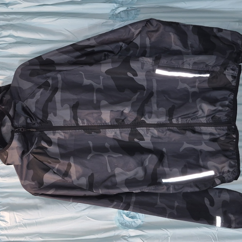 Joe Fresh Active  Camouflage Black & Gray Lightweight Zip Hooded Jacket Sz L